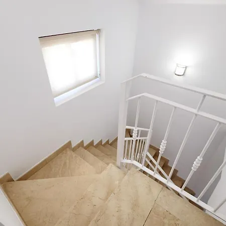 Apartment 4 Bedroom In Noray, San Pedro Marbella