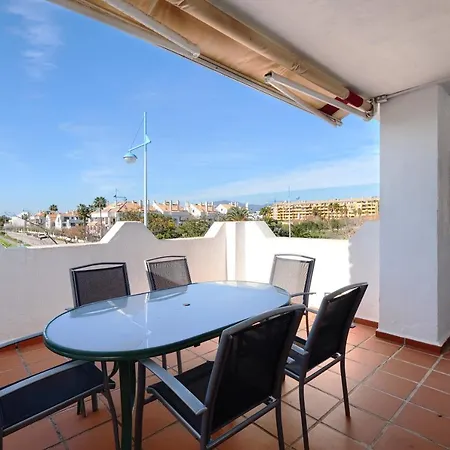 4 Bedroom In Noray, San Pedro Apartment