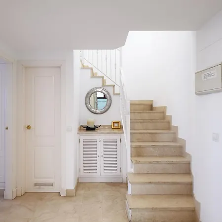 4 Bedroom In Noray, San Pedro Apartment Marbella