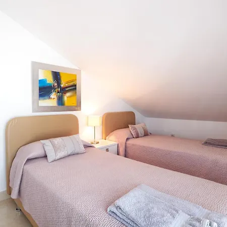 Apartment 4 Bedroom In Noray, San Pedro *